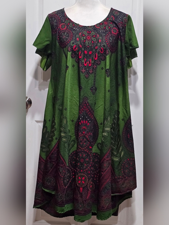 Lapogee Dresses & Skirts - Lapogee Bold Print Green Short-Sleeve Dress with Red & Black Accents